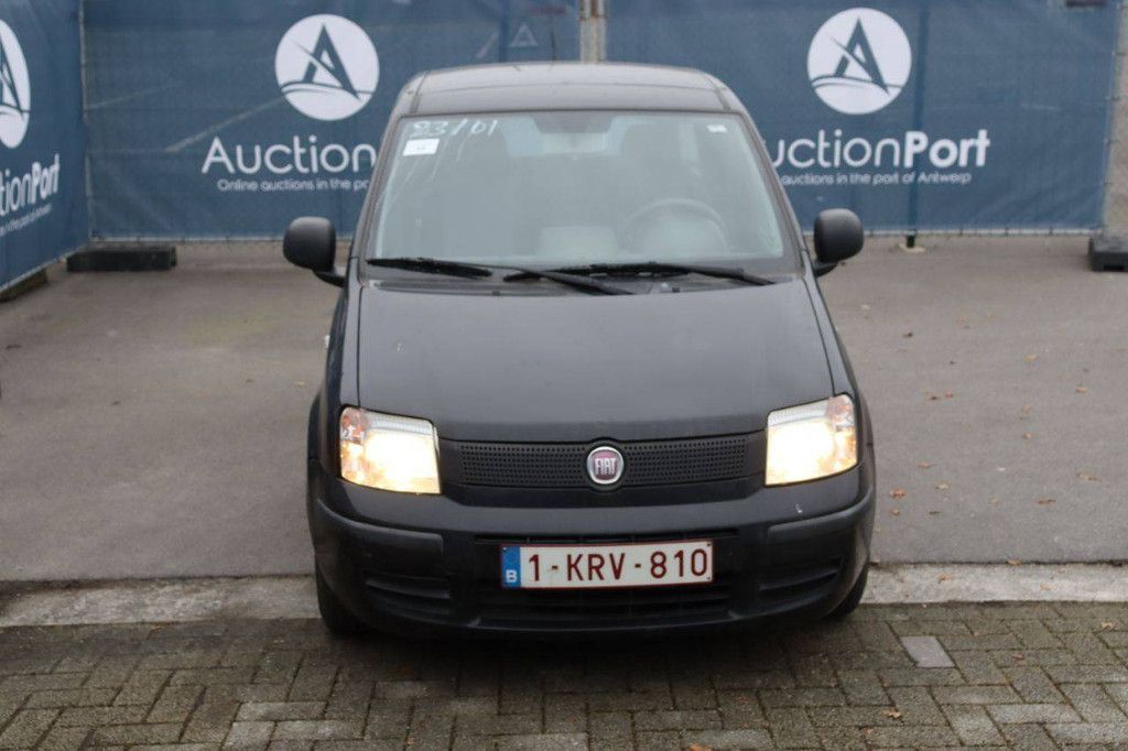 Pkw Fiat Panda Benzin 54 PS 2011 (Margin)