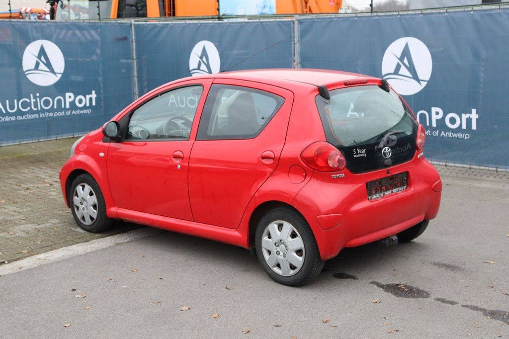 Pkw Toyota Aygo Benzin 68 PS 2008 (Margin)