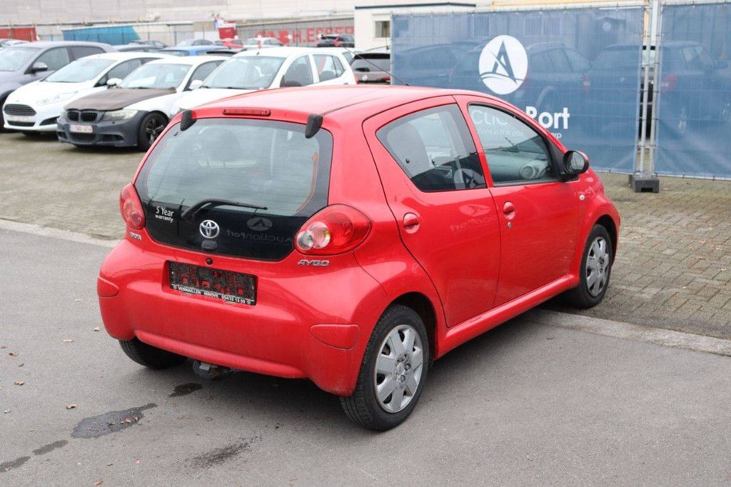 Pkw Toyota Aygo Benzin 68 PS 2008 (Margin)