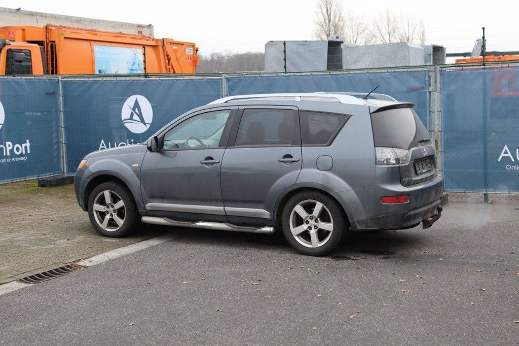 SUV Mitsubishi Outlander Diesel 140 PS 2007 (Margin)