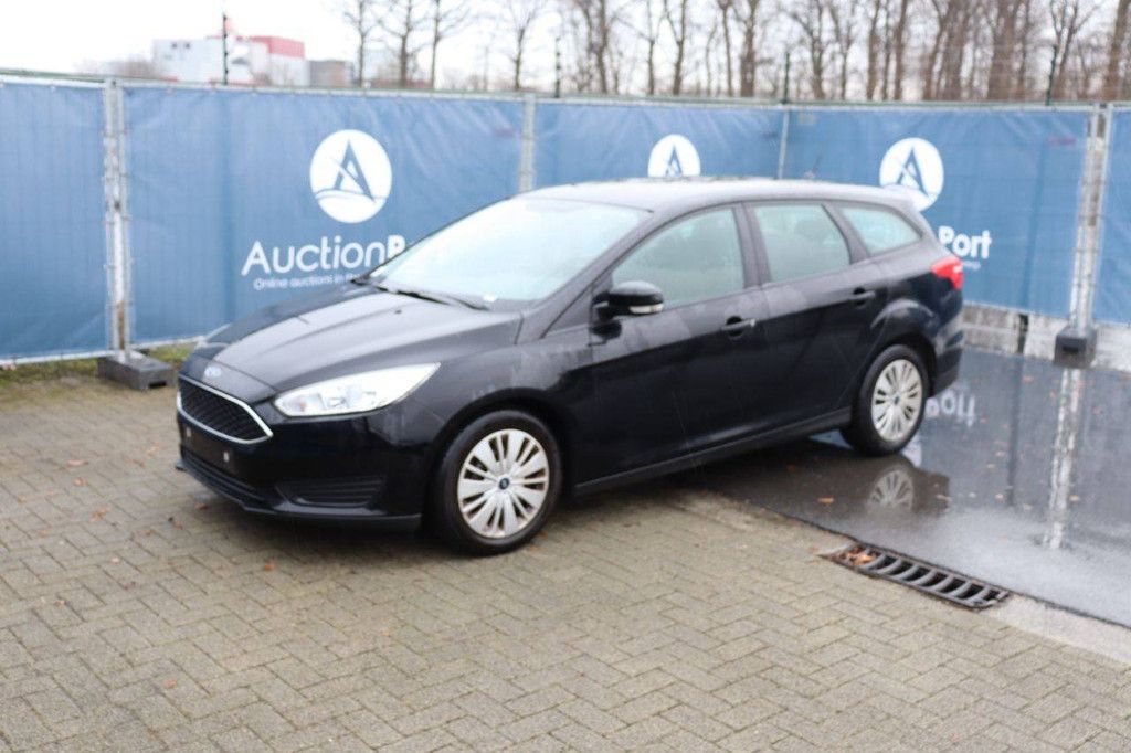 Pkw Ford Focus Benzin 100 PS 2015 (Marge)