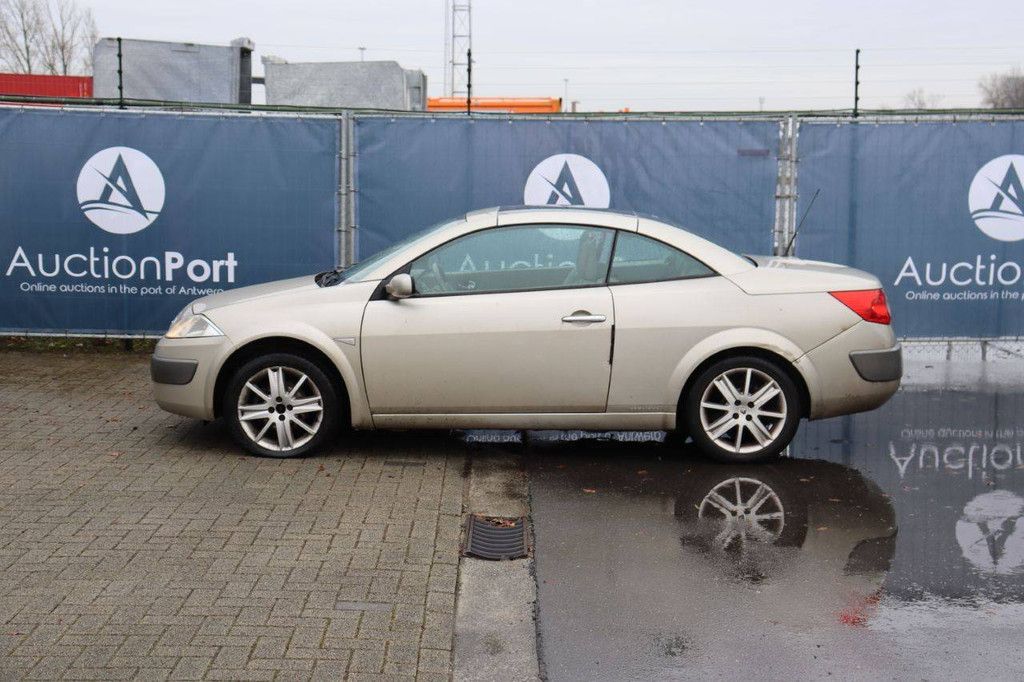 Cabrio Renault Mégane Diesel 115pk 2006 (Marge)
