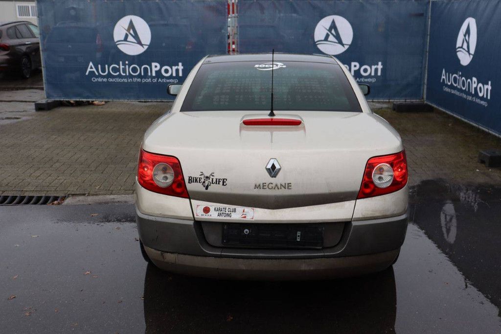 Cabrio Renault Mégane Diesel 115pk 2006 (Marge)