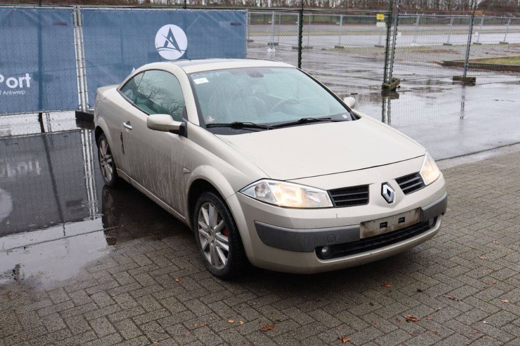 Cabrio Renault Mégane Diesel 115pk 2006 (Marge)