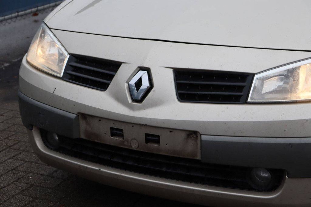 Cabrio Renault Mégane Diesel 115pk 2006 (Marge)