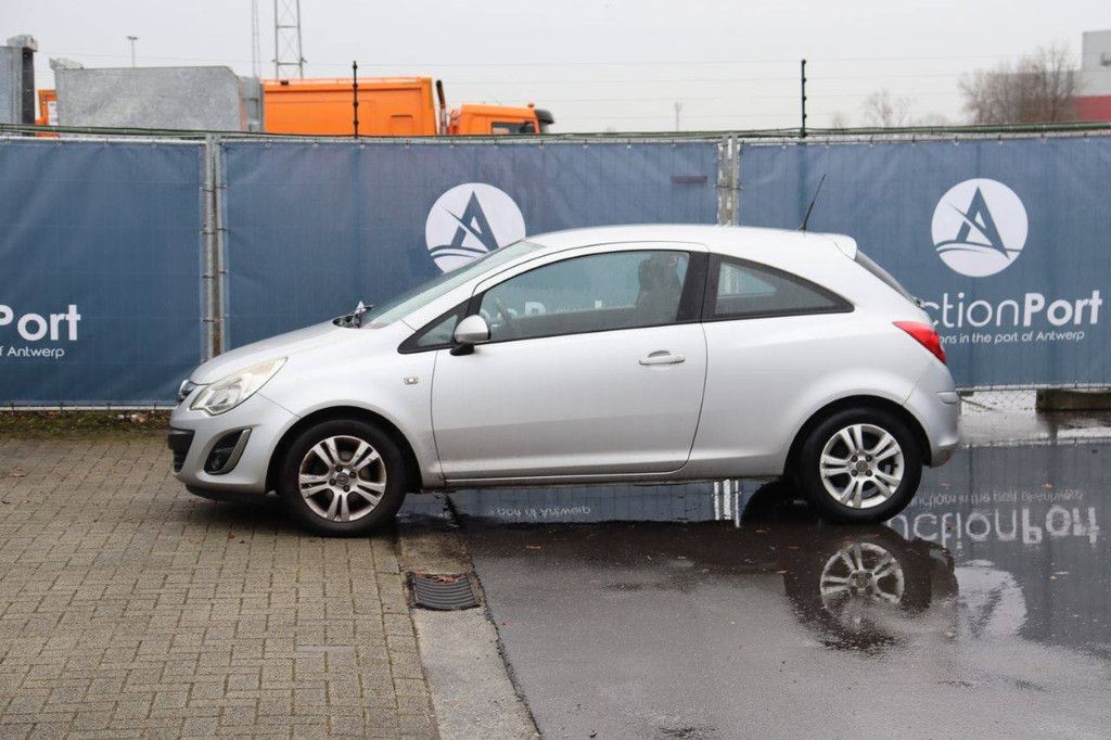 Pkw Opel Corsa Diesel 75 PS 2012 (Marge)