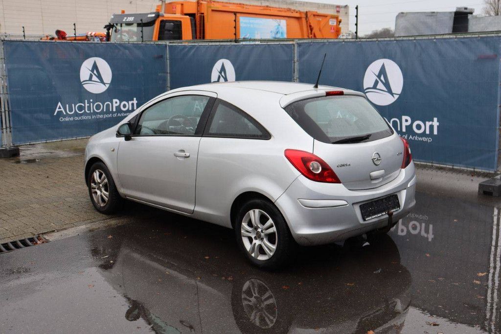 Pkw Opel Corsa Diesel 75 PS 2012 (Marge)