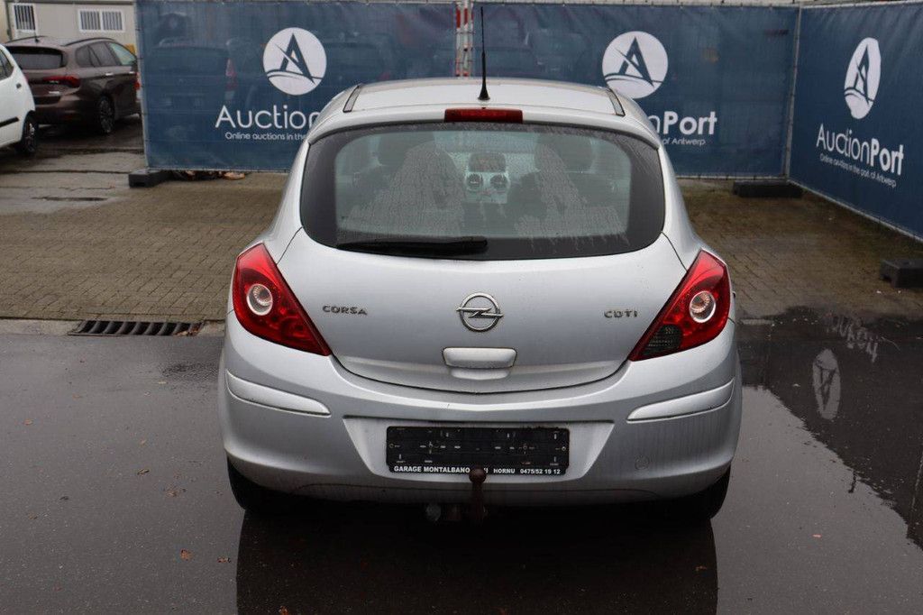 Pkw Opel Corsa Diesel 75 PS 2012 (Marge)