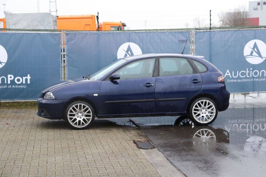 Seat Ibiza Pkw, Benzin, 64 PS, Baujahr 2007 (Margin)