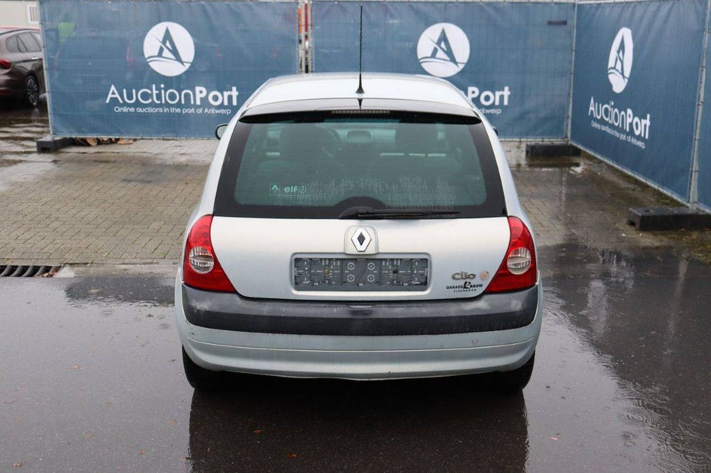Renault Clio Pkw, Benzin, 58 PS, Baujahr 2003 (Margin)