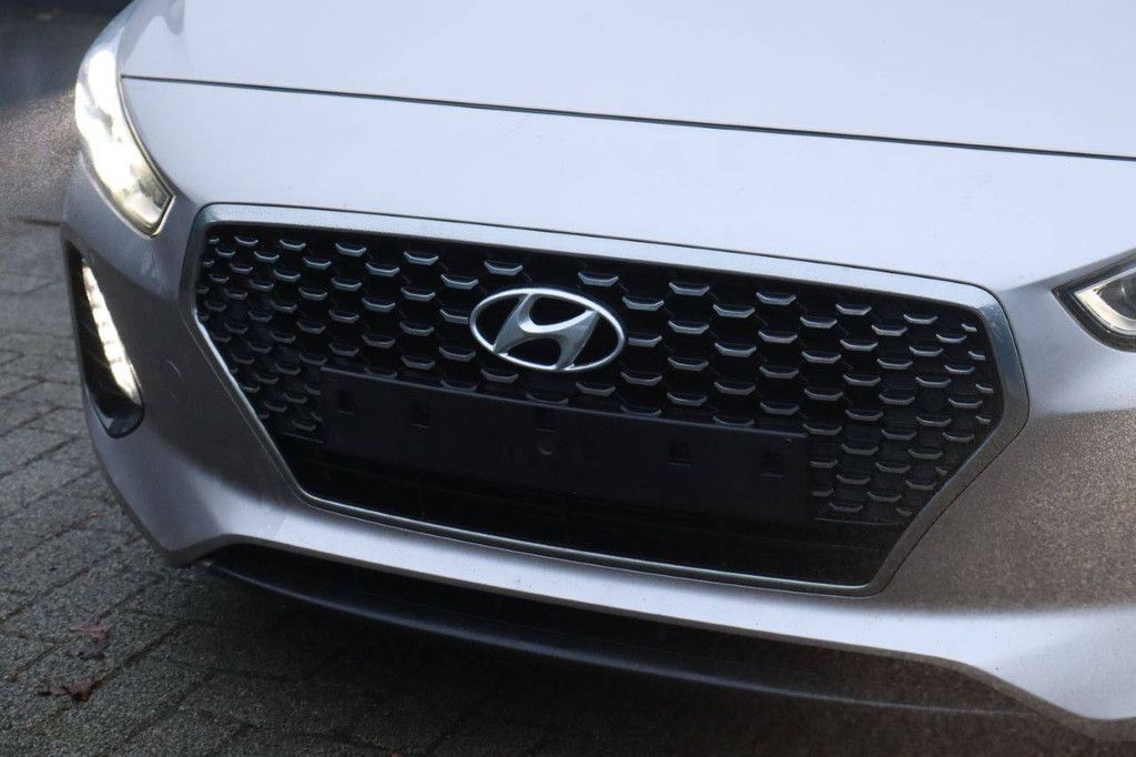 Passenger car Hyundai i30 Diesel 136 hp 2019 (Margin)