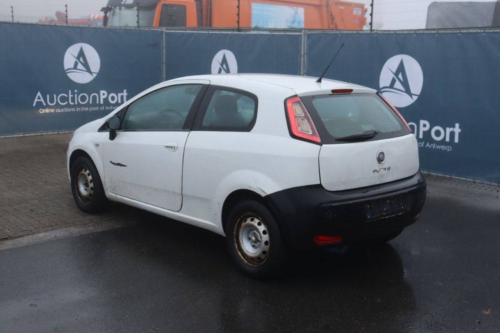 Personenauto Fiat Punto Benzine 69pk 2011 (Marge)