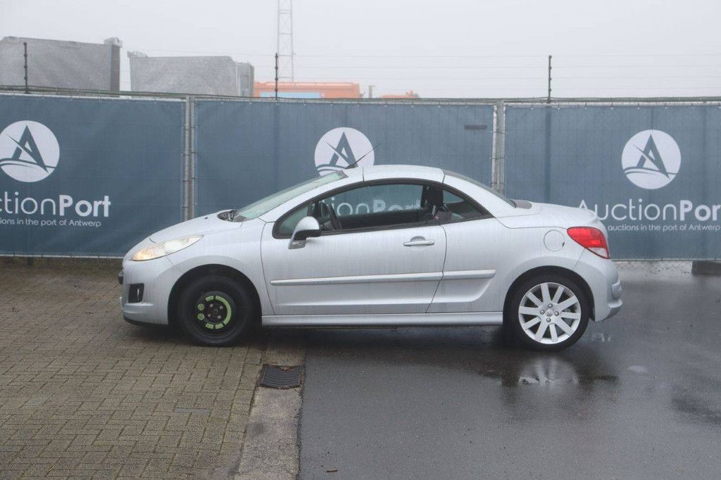 Personenauto Peugeot 207 CC Benzine 120pk 2010 (Marge)