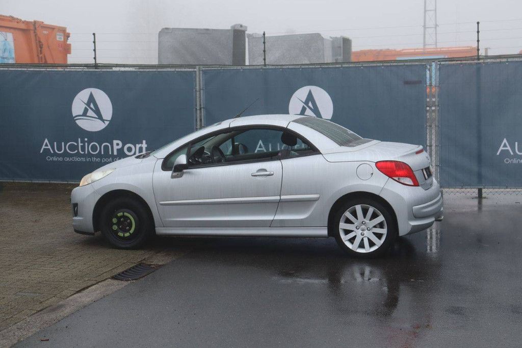 Personenauto Peugeot 207 CC Benzine 120pk 2010 (Marge)