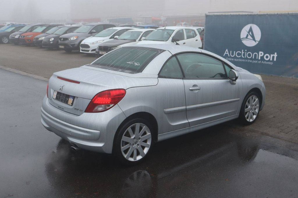 Personenauto Peugeot 207 CC Benzine 120pk 2010 (Marge)