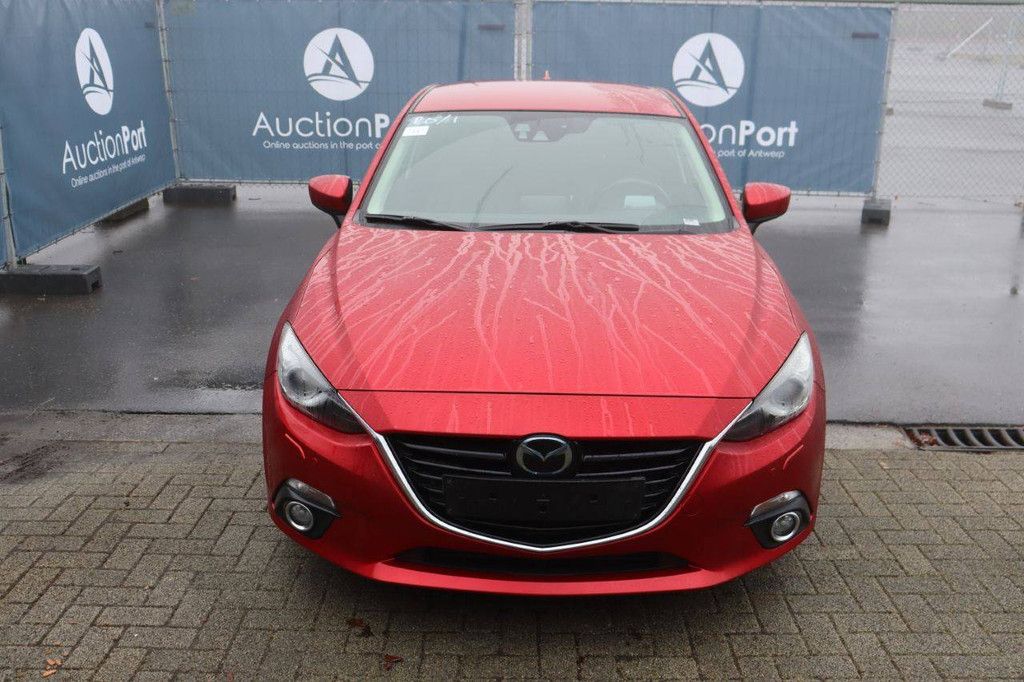Passenger car Mazda 3 Diesel 150 hp 2016 (Margin)