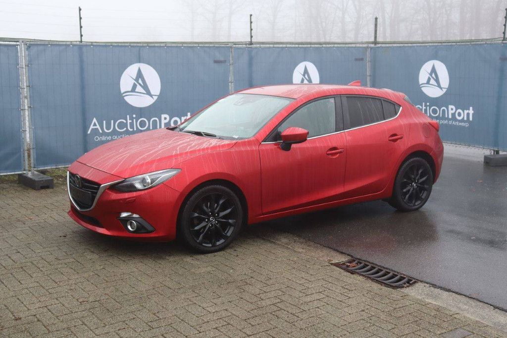 Passenger car Mazda 3 Diesel 150 hp 2016 (Margin)