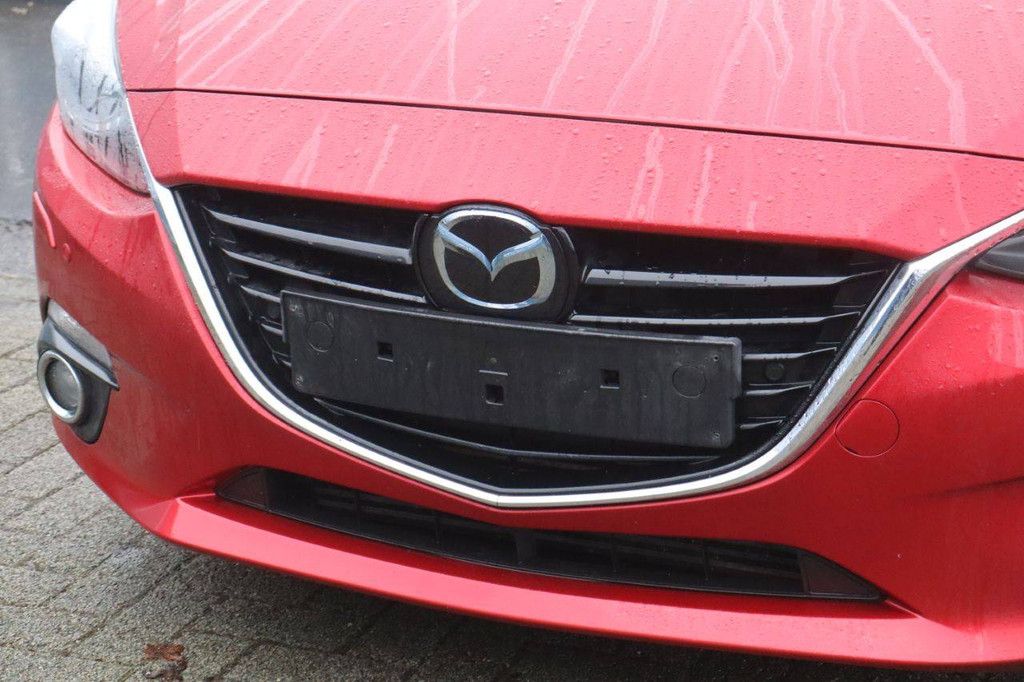 Passenger car Mazda 3 Diesel 150 hp 2016 (Margin)