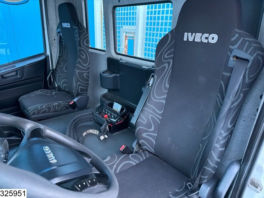 Iveco Trakker 360 6x4, EURO 6, Palfinger, Remote