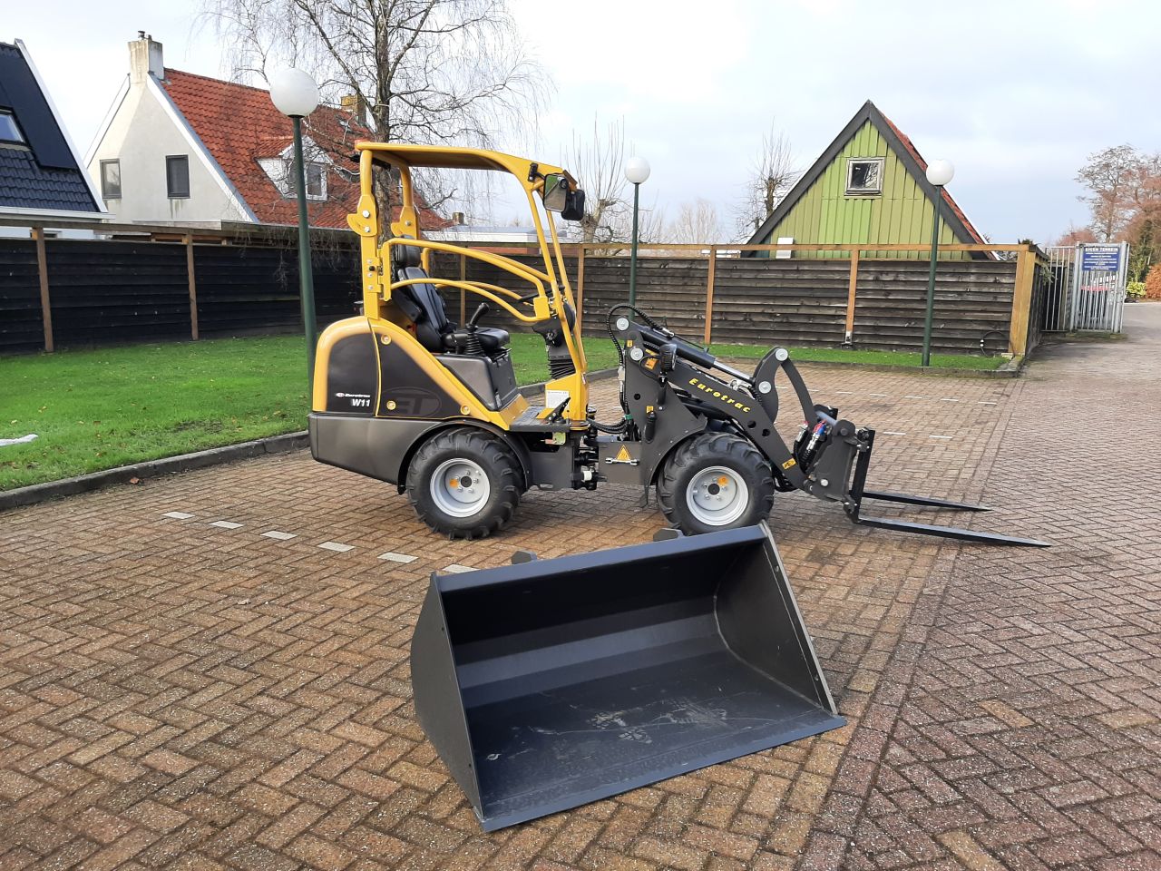 Eurotrac W11 I kniklader shovel - Bj. 2025 - 8u - Lease evt.