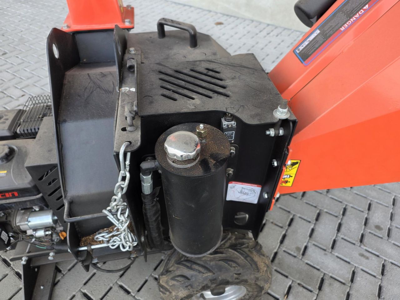 Houthakselaar bijna nieuw