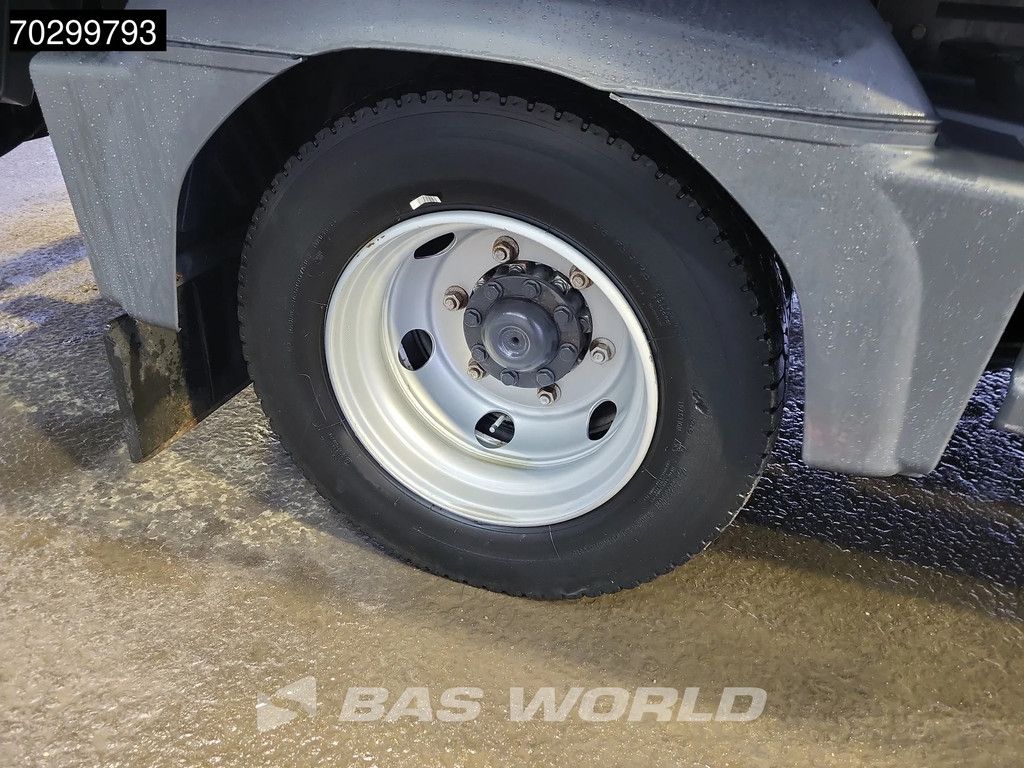 Mercedes Atego 818 4X2 8tonner Automatic 1000kg Ladebordwand Airco cruise control Euro 6