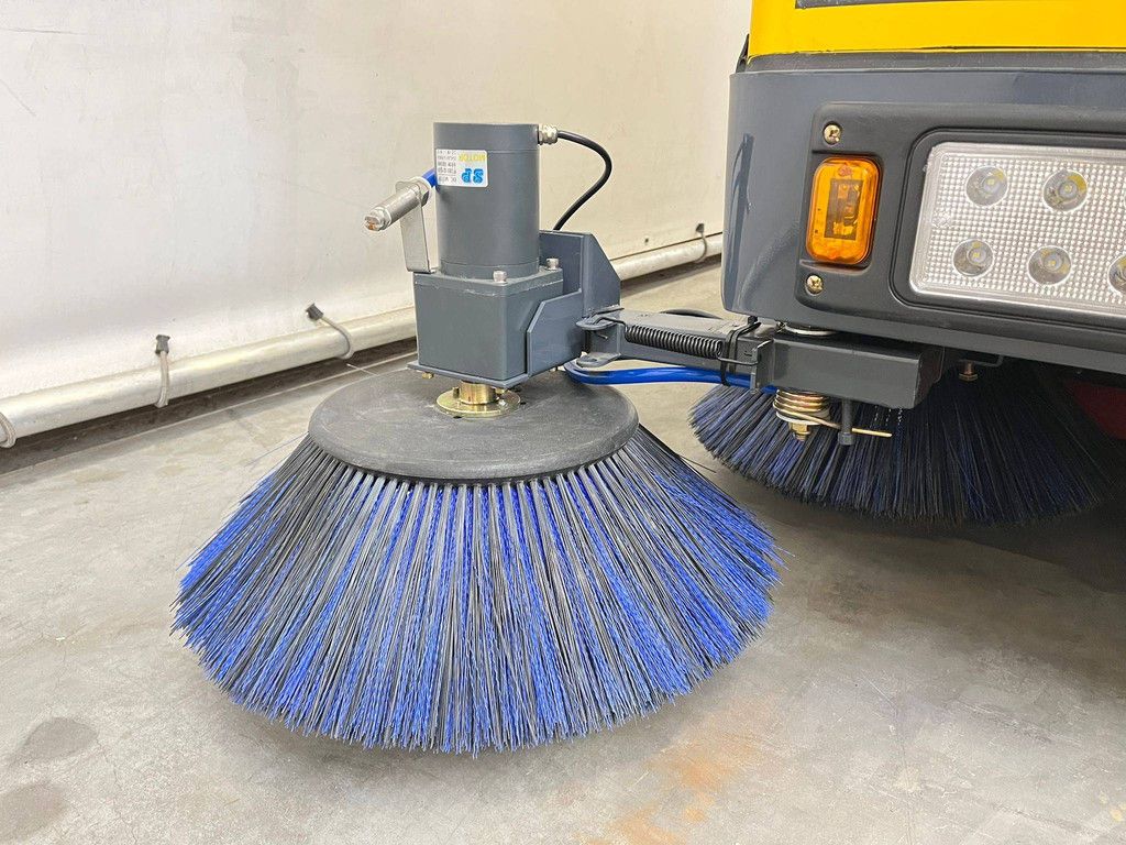 Kehrmaschine RTE ST150 Electric 2025