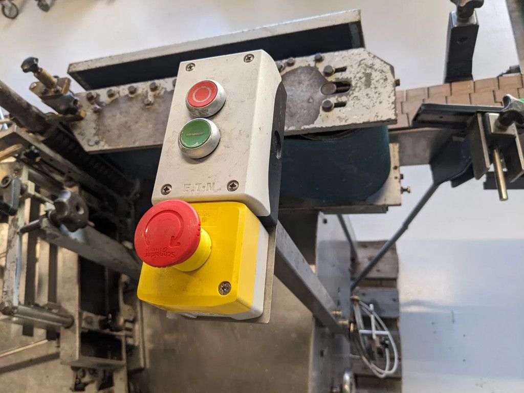 Langguth Natlijm etiketeer machine, E20