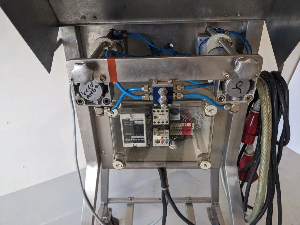 Alwid Flessen vulmachine, Krone-D