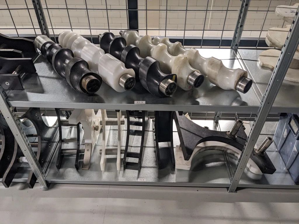 Cobert / Bertolaso Flessen vul-en sluit machine, Olympia 16 / Sigma 103