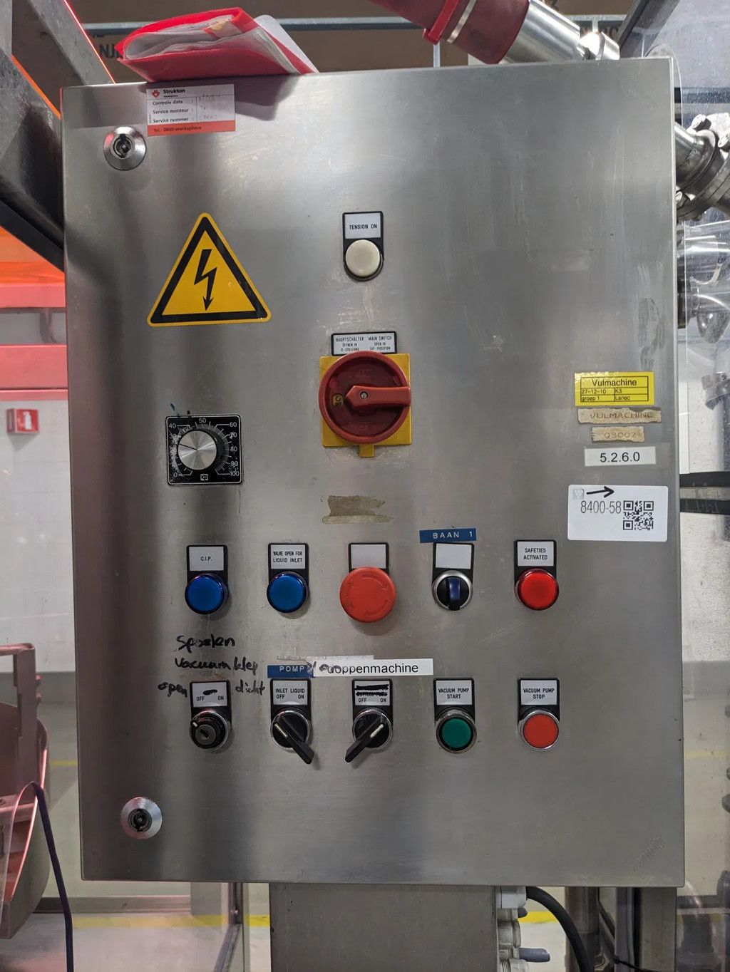 Cobert / Bertolaso Flessen vul-en sluit machine, Olympia 16 / Sigma 103