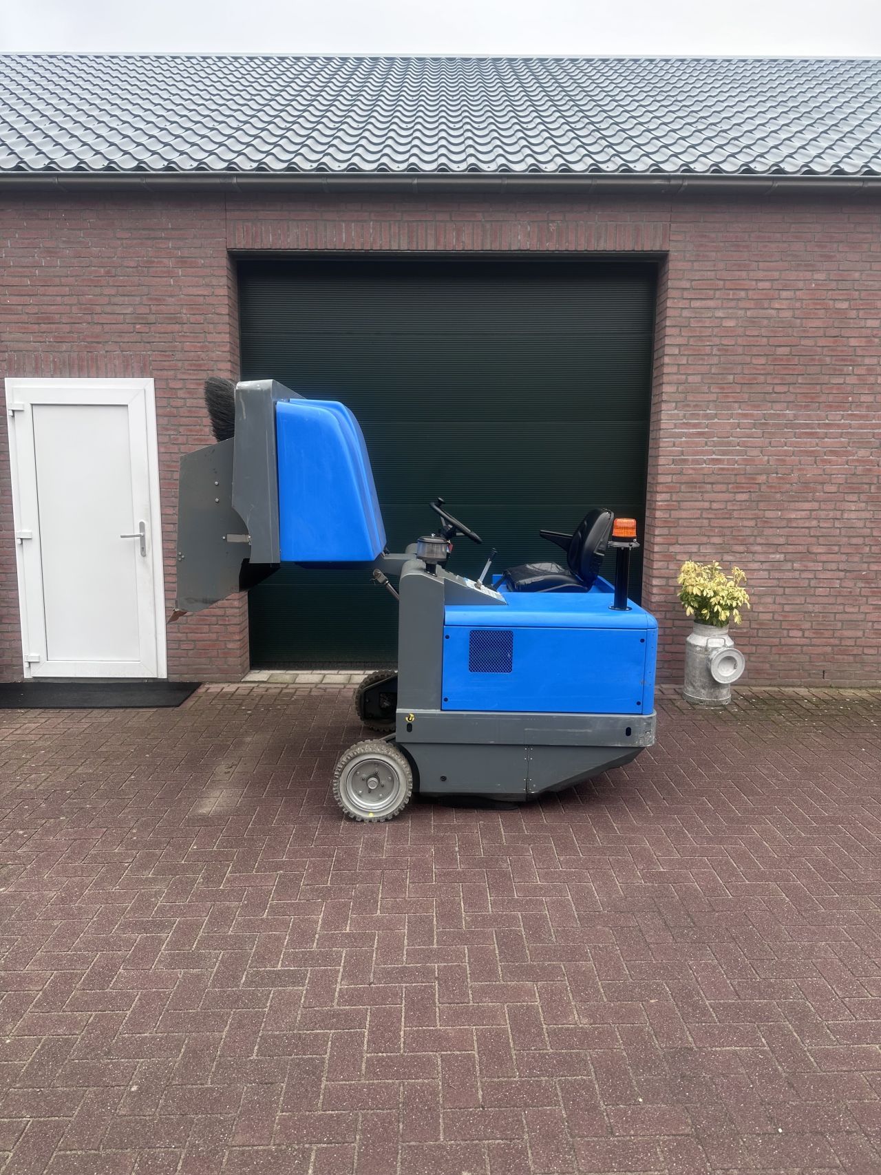 Isal PB155 veegmachine zuig functie opzit