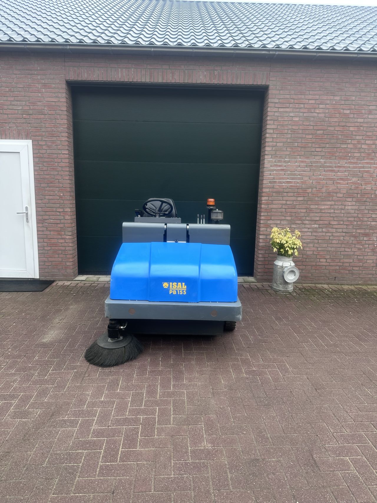 Isal PB155 veegmachine zuig functie opzit