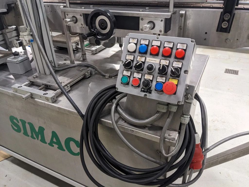 Simac Zelfklevende etiketeer machine, Kelly