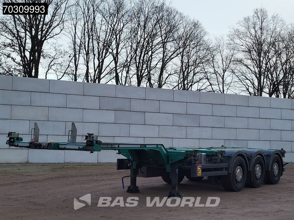 System Trailers APK 12/26 Multi'45ft Lift Axle