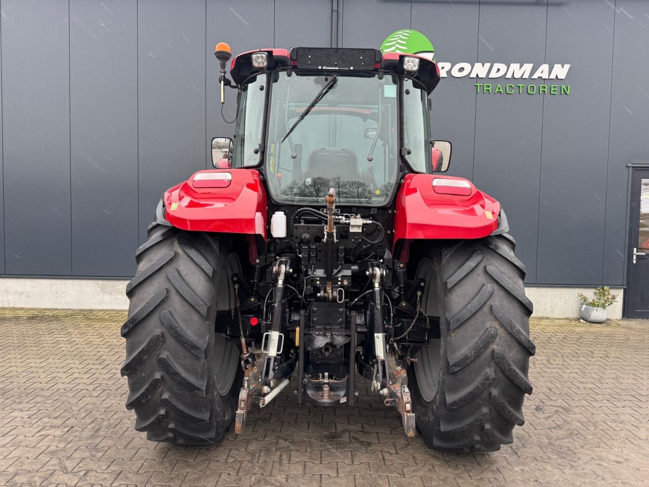 Case Farmall 105U PRO