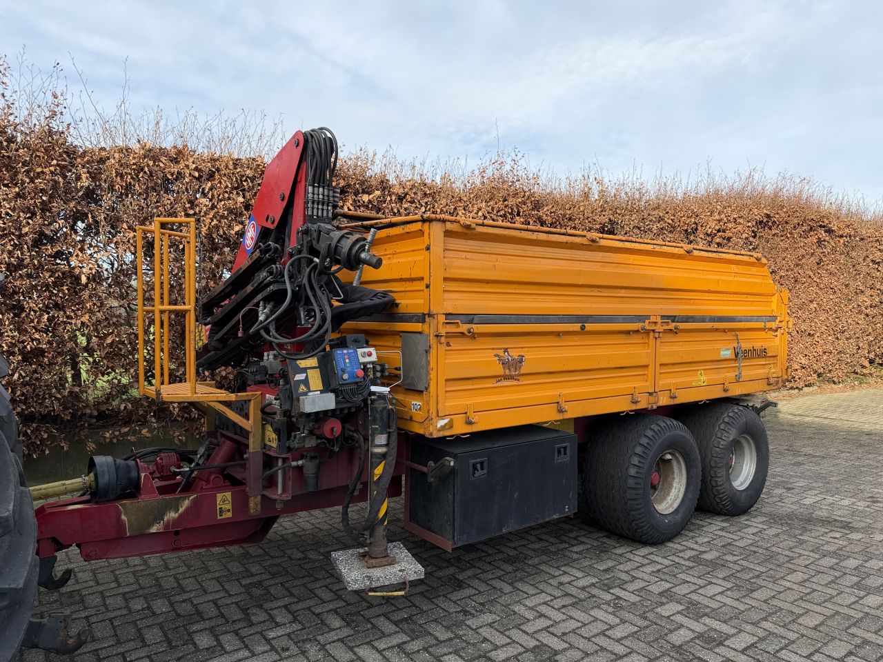 Veenhuis JVK8000 met kraan!!