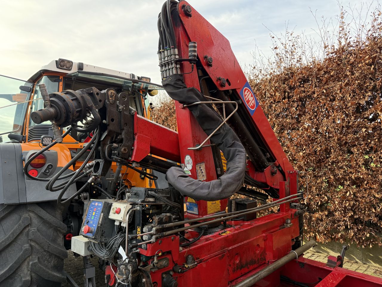 Veenhuis JVK8000 met kraan!!