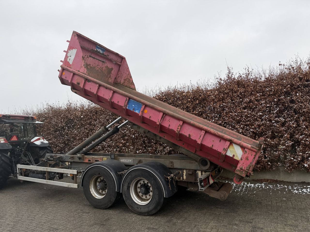 Meiller 20 tons haakarm carrier !!