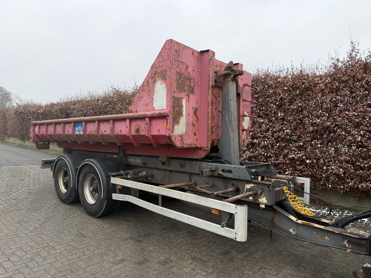 Meiller 20 tons haakarm carrier !!