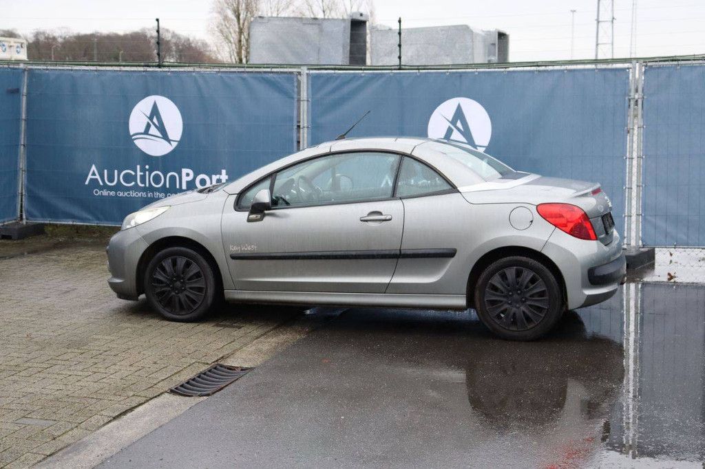 Personenauto Peugeot 207cc Benzine 120pk 2009 (Marge)