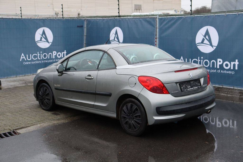 Personenauto Peugeot 207cc Benzine 120pk 2009 (Marge)