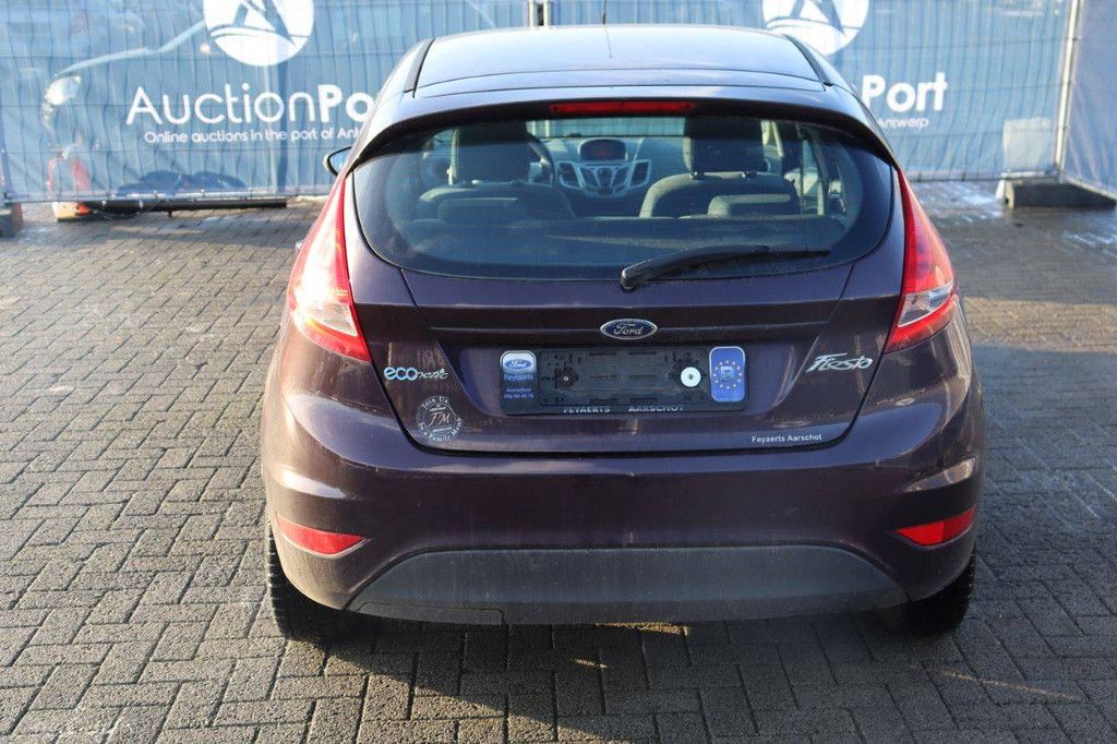 Passenger car Ford Fiesta Diesel 90 hp 2010 (Margin)