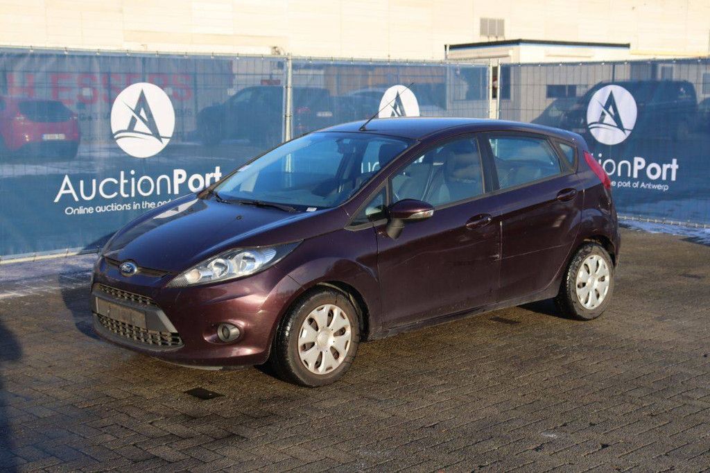 Passenger car Ford Fiesta Diesel 90 hp 2010 (Margin)