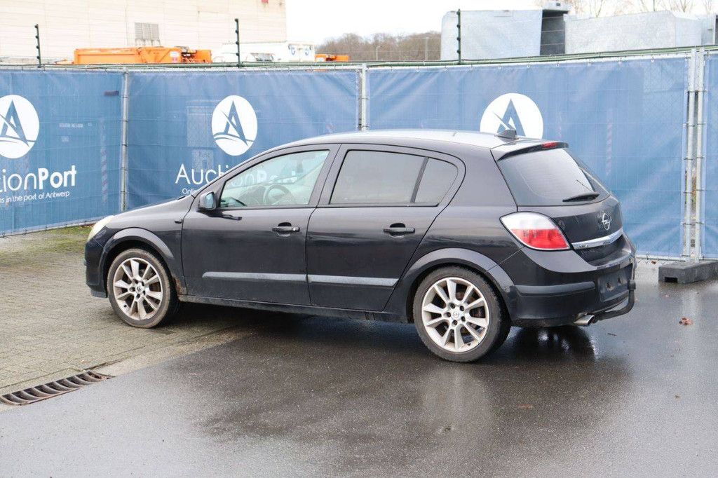 Pkw Opel Astra Benzin 125 PS 2005 (Margin)