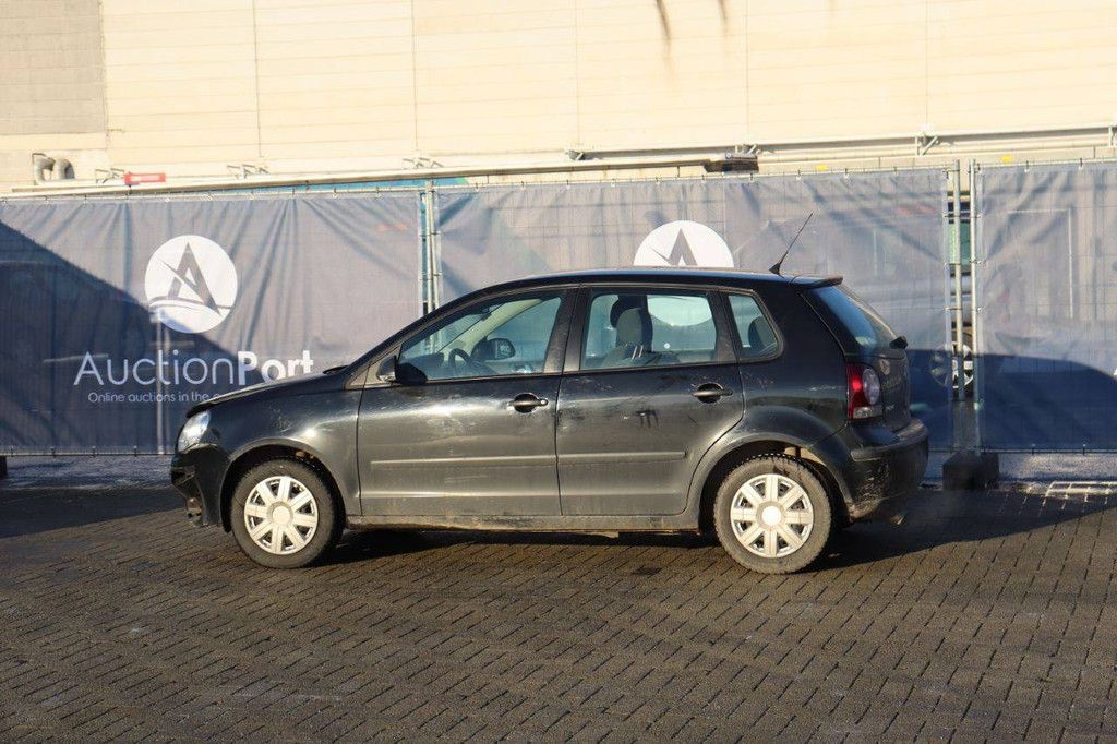 Passenger car Volkswagen Polo Petrol 60 hp 2008 (Margin)