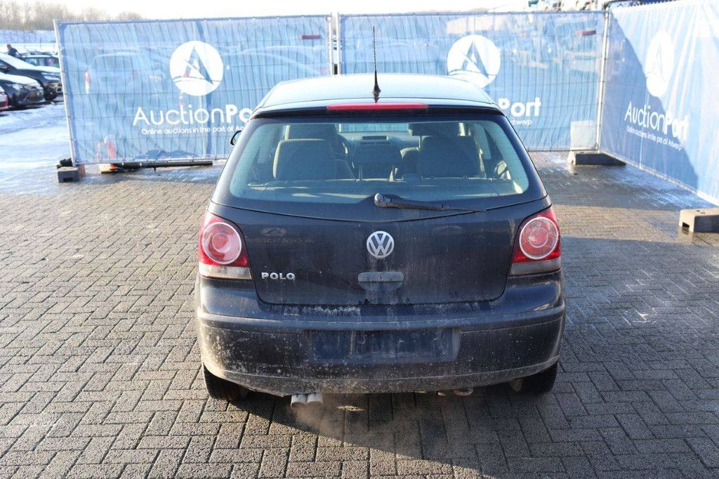 Passenger car Volkswagen Polo Petrol 60 hp 2008 (Margin)