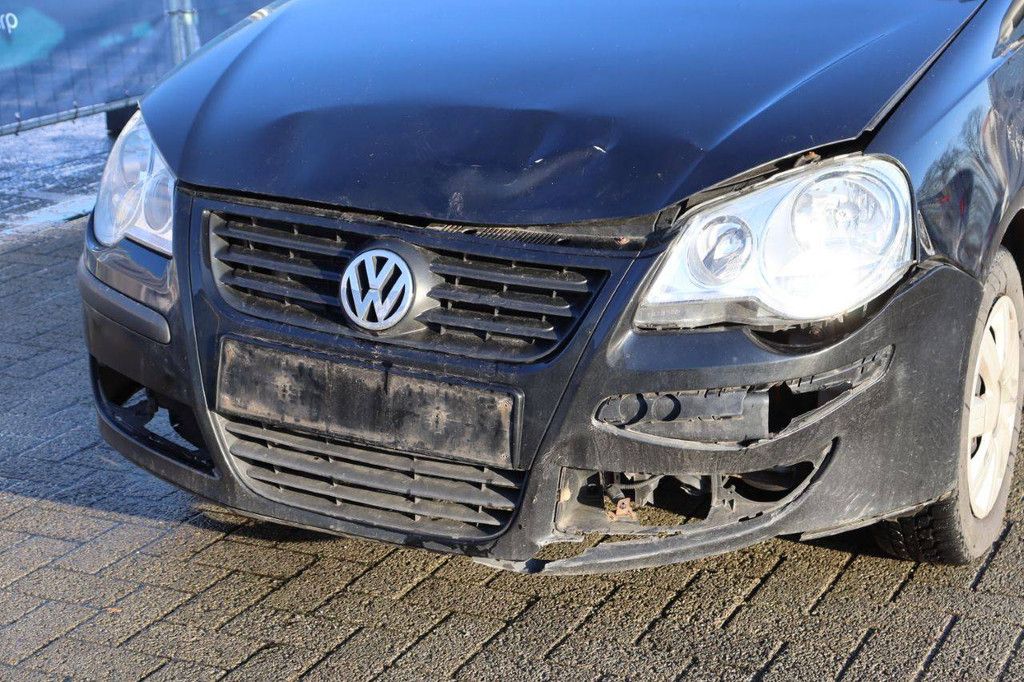 Passenger car Volkswagen Polo Petrol 60 hp 2008 (Margin)