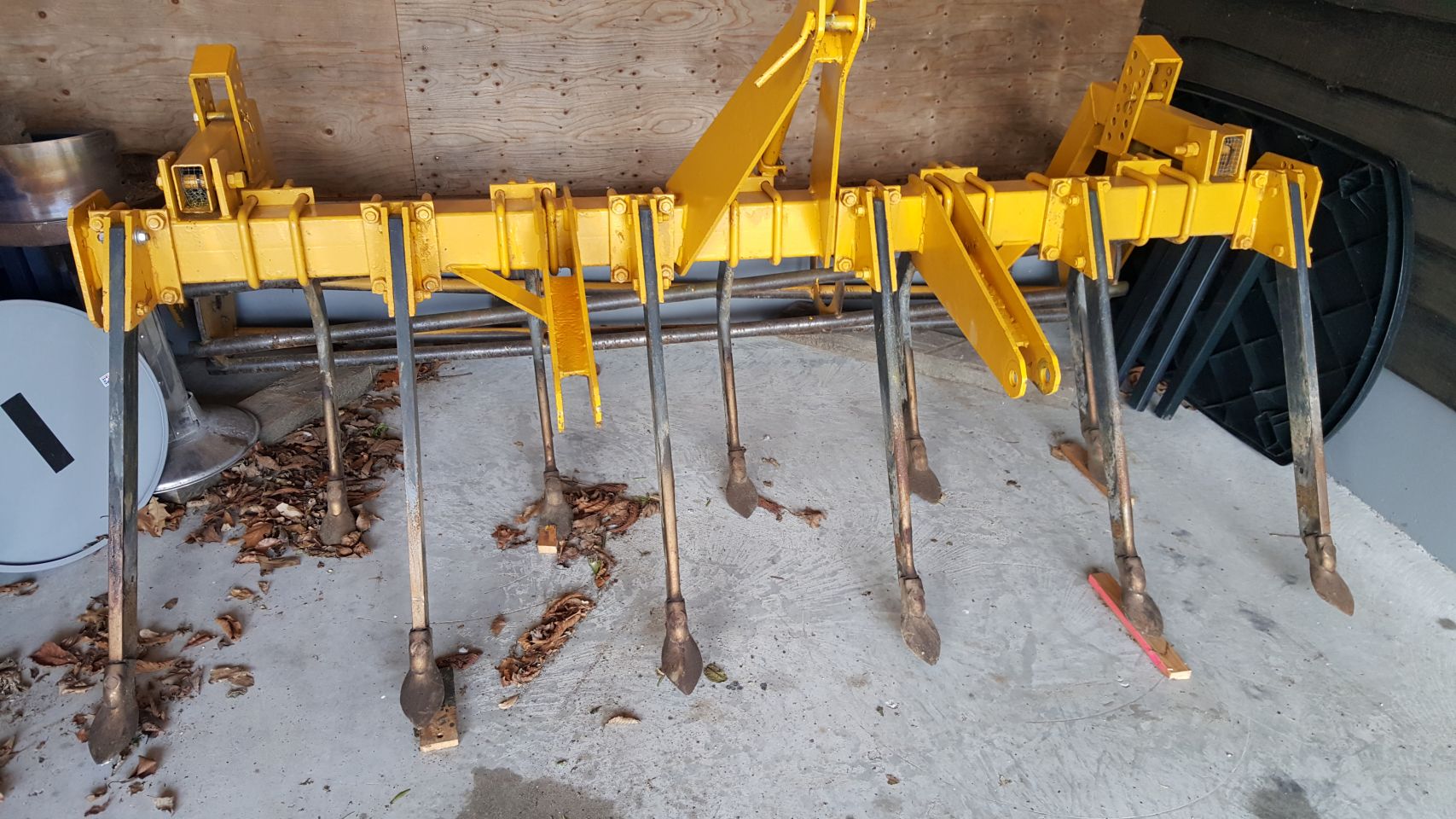 Rumptstad Cultivator met rol 11 tanden i.z.g.st.