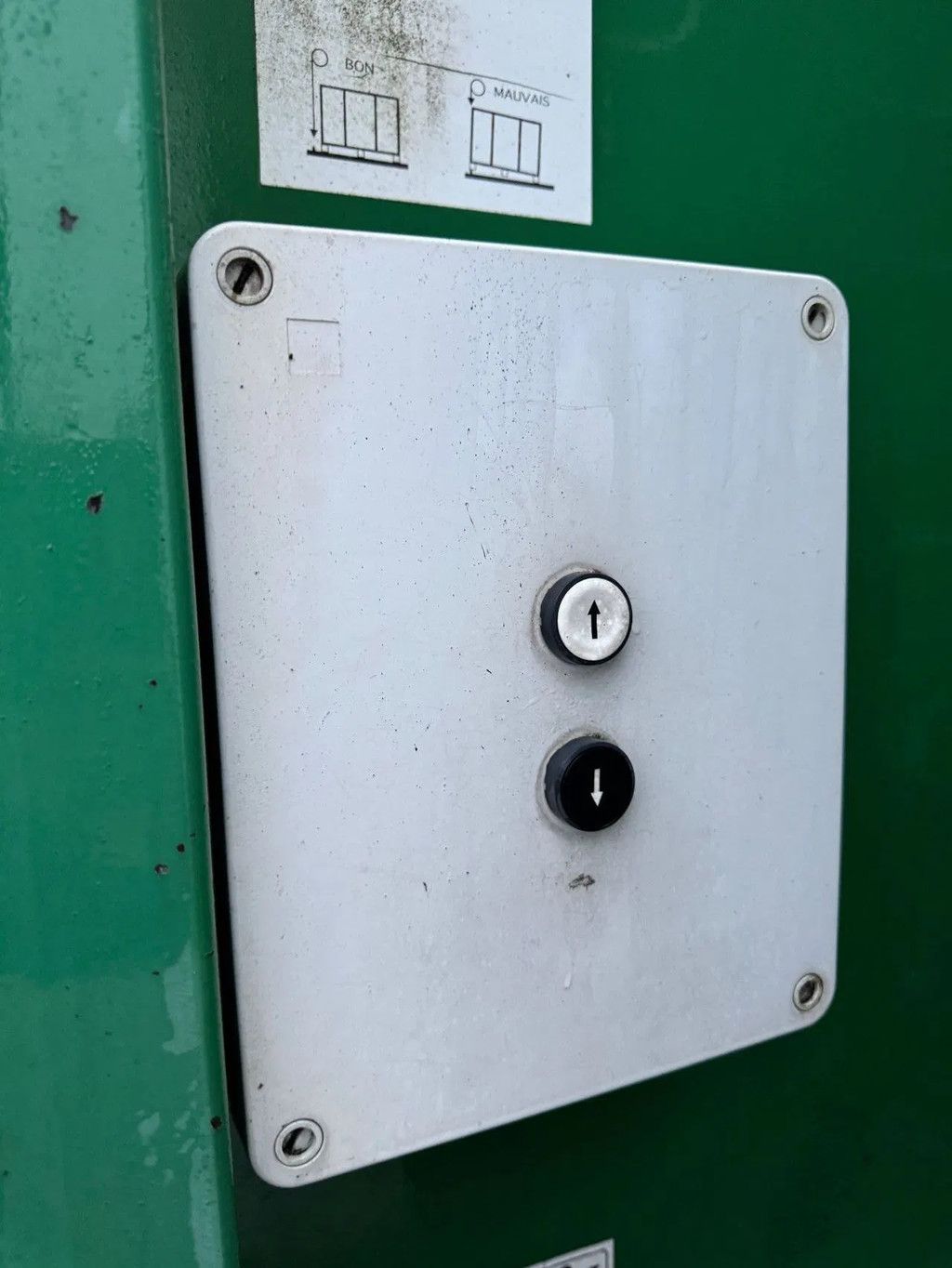 Renault Midlum 190 **BELGIAN TRUCK-MANUAL GEARBOX**